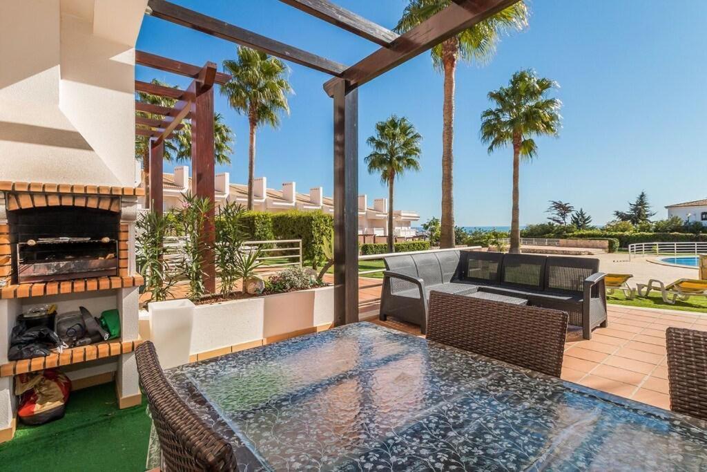 Willa Fantastic Townhouse With Pool And Sea Views Albufeira Zewnętrze zdjęcie